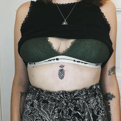 Uliana Gromova tattoo 036