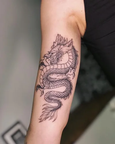 Uliana Gromova tattoo 037