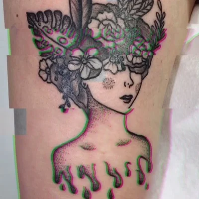 Uliana Gromova tattoo 048