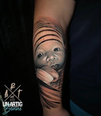 Benne and Chrissa tattoo 035