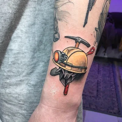 Ilya Tarlykov Defy tattoo 040