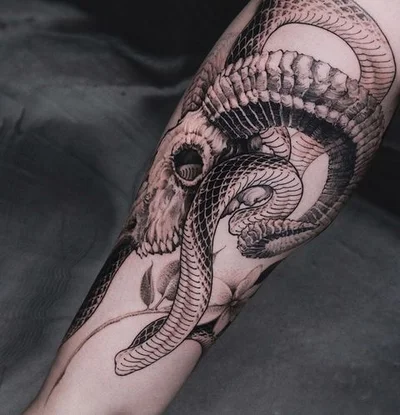 Uncogrim tattoo 044