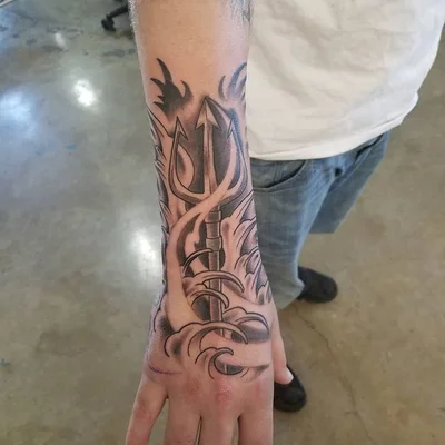 Dustin Underwood tattoo 013