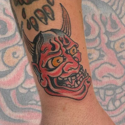 Amber Rainbow tattoo 037
