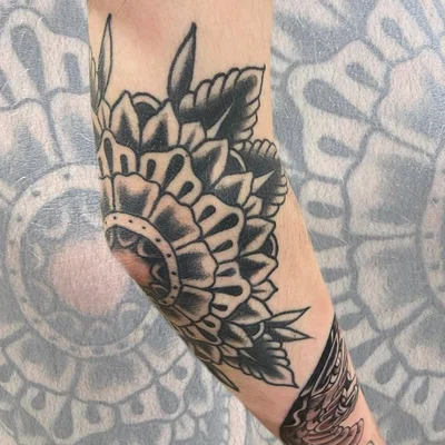 Amber Rainbow tattoo 040
