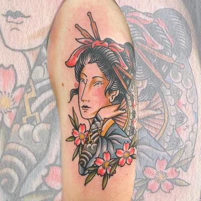 Amber Rainbow tattoo 042