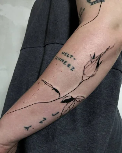 Anna Ustrehova tattoo 009
