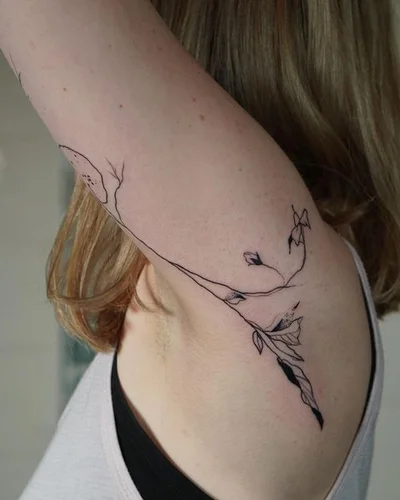 Anna Ustrehova tattoo 017