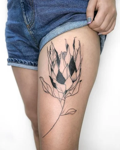 Anna Ustrehova tattoo 033