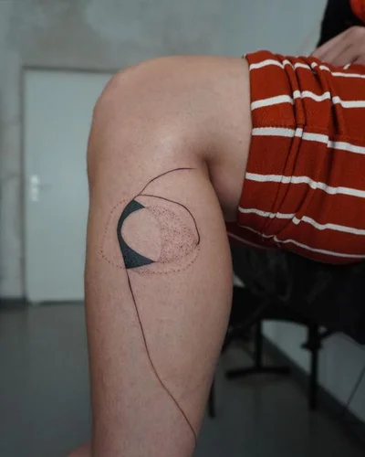 Anna Ustrehova tattoo 041