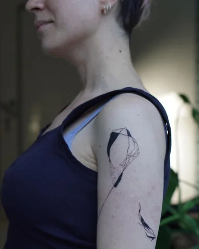 Anna Ustrehova tattoo 043