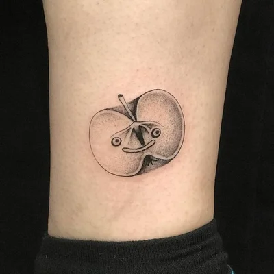 Kaja Kawaszka tattoo 047