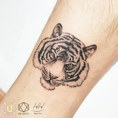 Uziel De Gyves tattoo 048