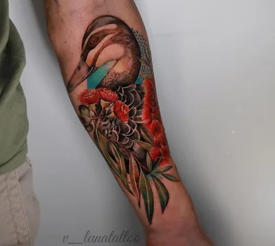 Vanessa Ross tattoo 042