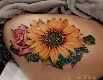 Vanessa Ross tattoo 045