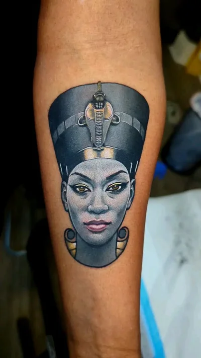 Val McBain tattoo 008