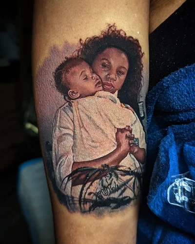 Val McBain tattoo 036