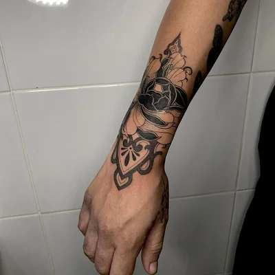 Valentino Mozzo tattoo 040