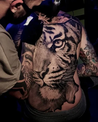 Valentino Russo tattoo 008