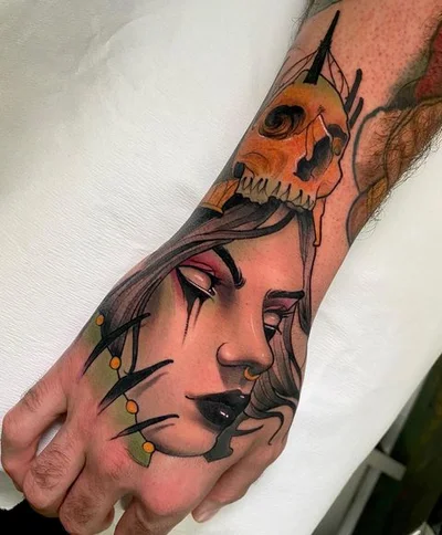 Vali Gomez tattoo 032
