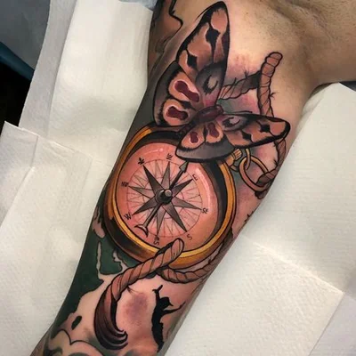 Vali Gomez tattoo 040
