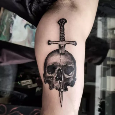 Vanesa Charmani tattoo 023