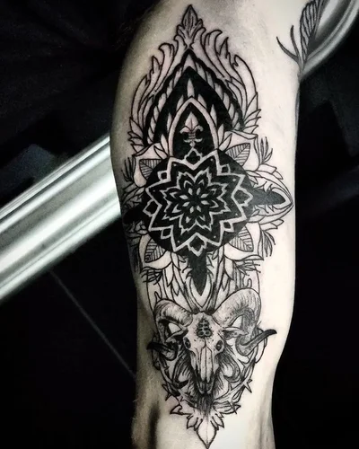 Vanesa Charmani tattoo 028