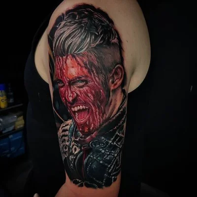 Vanesa Charmani tattoo 032