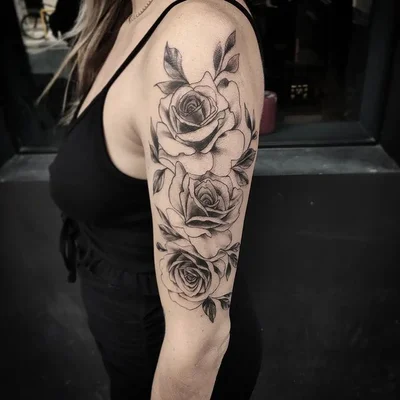 Vanesa Charmani tattoo 041