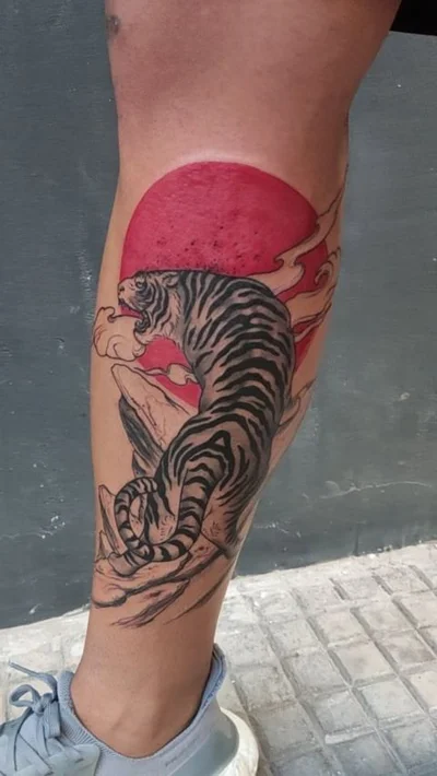 Vanesa Charmani tattoo 042