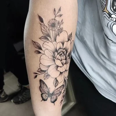 Vanesa Charmani tattoo 044