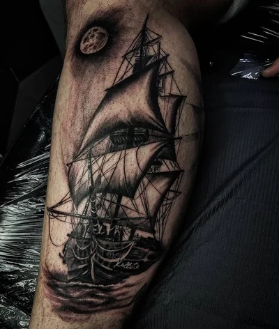 Vanesa Charmani tattoo 047