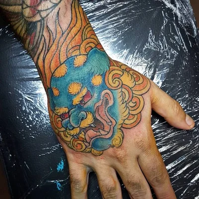 Vania Geri tattoo 021