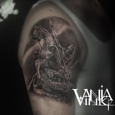 Vania tattoo 013