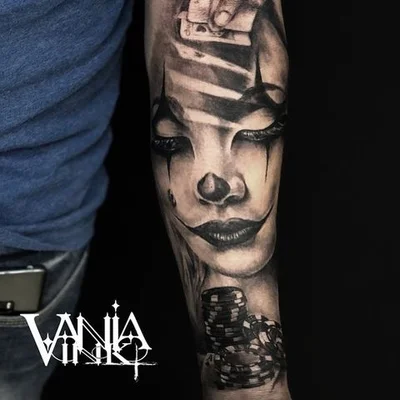 Vania tattoo 019