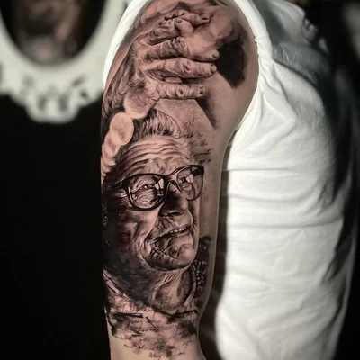 Vania tattoo 025