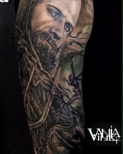 Vania tattoo 039