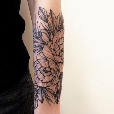 Varya Romanchyk tattoo 007