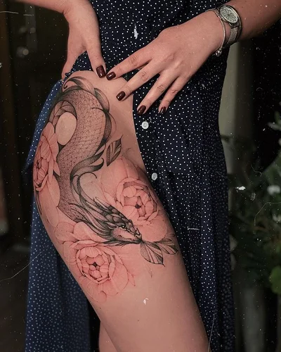 Varya Romanchyk tattoo 022