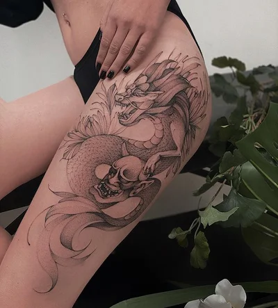 Varya Romanchyk tattoo 029