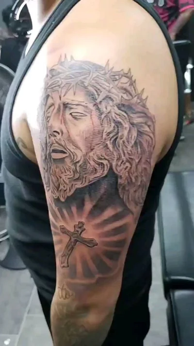 Javi Veins TGK tattoo 026