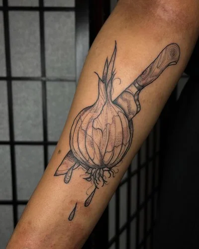 Vera Ickler tattoo 012