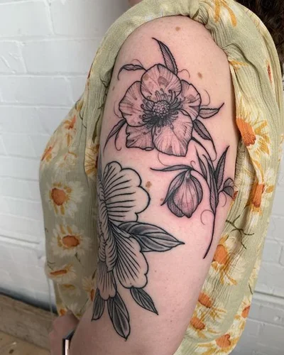 Vera Ickler tattoo 027