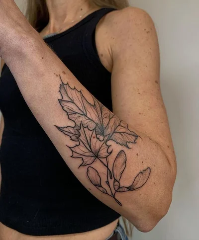 Vera Ickler tattoo 033