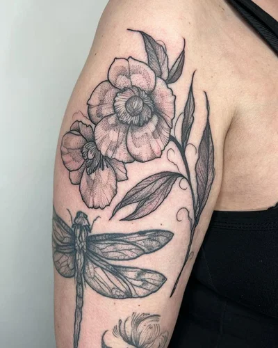 Vera Ickler tattoo 038