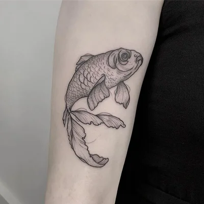 Vera Ickler tattoo 042