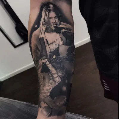 Verity Fox tattoo 011