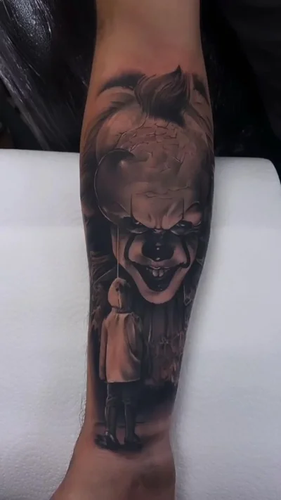 Verity Fox tattoo 014