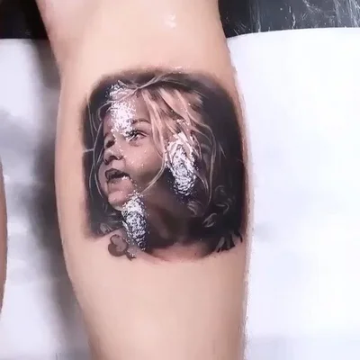 Verity Fox tattoo 023