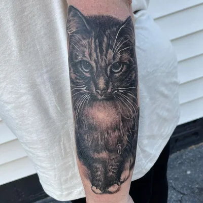 Veronica Hahn tattoo 007